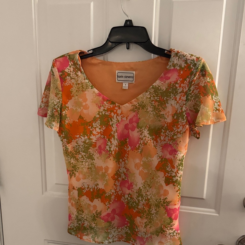 Karen Steven’s V-Neck Floral Top and matching skirt - Orange and Pink